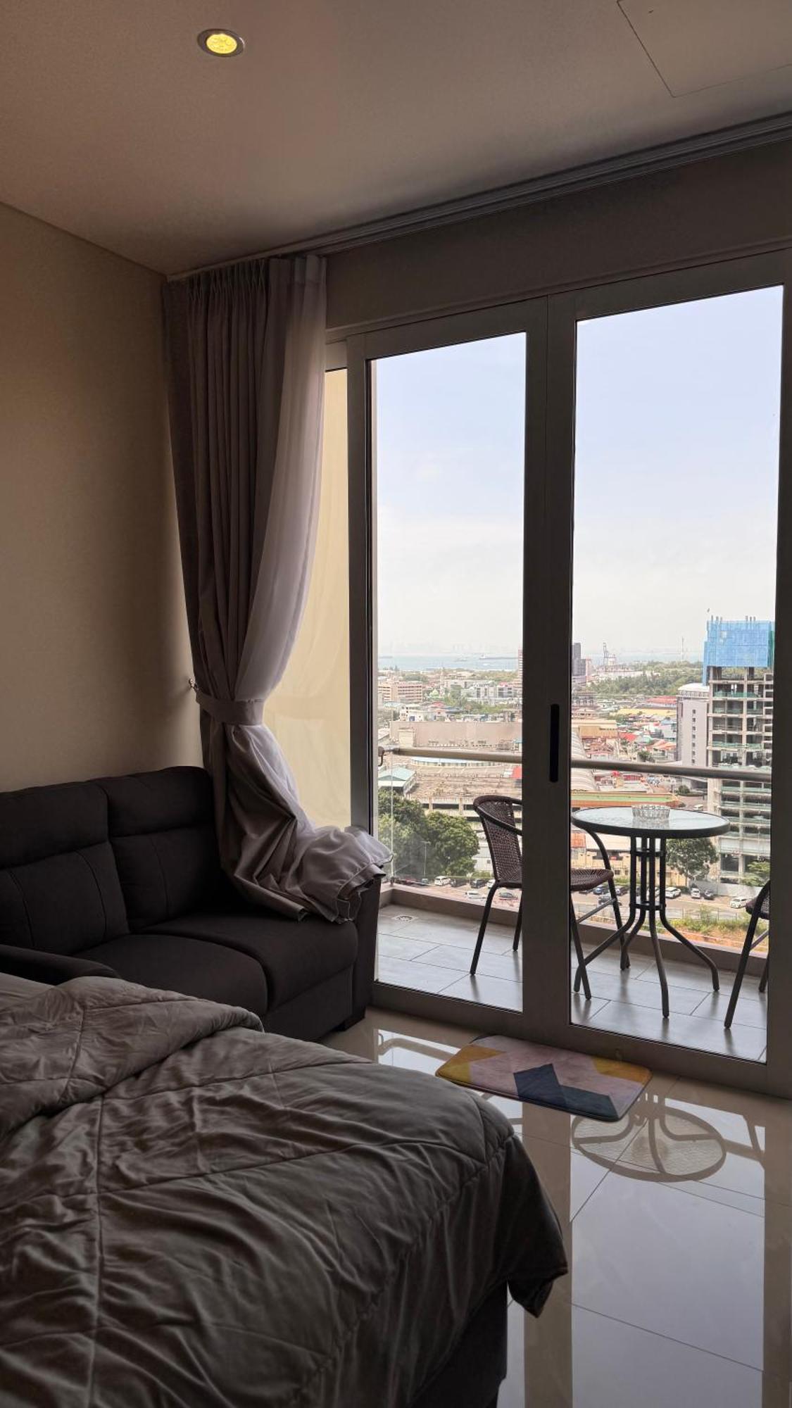 Nagoya Thamrin Apartment High Floor With View Luaran gambar